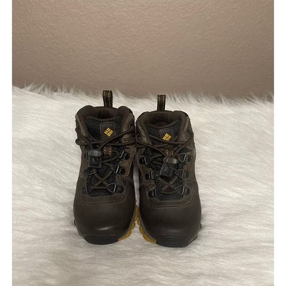 Columbia Other - Columbia Lace-up Techlite Waterproof Hiking Boots Newton Ridge Kids Size 9 - GUC